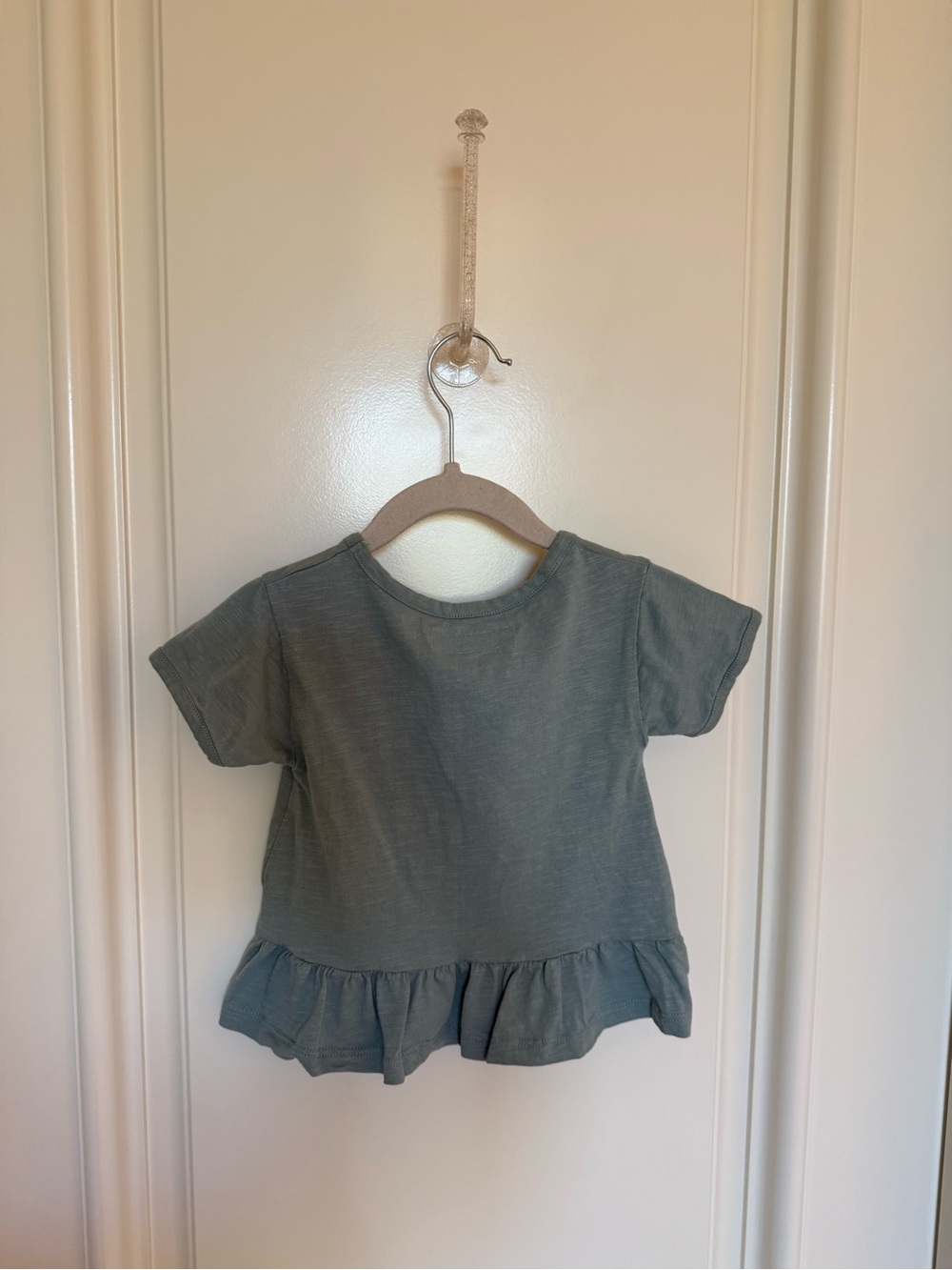 Zara Back Ruffle T-Shirt - Picture 3 of 5